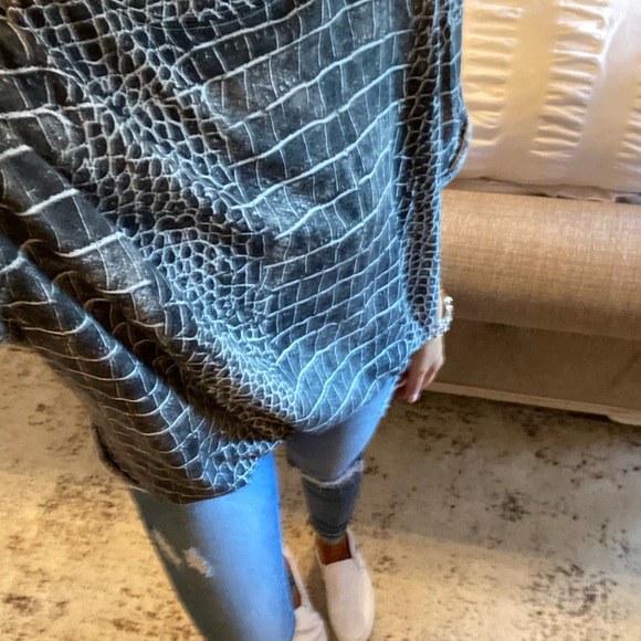 LAST🌸New🌸Python Print spring top - Picture 4 of 7